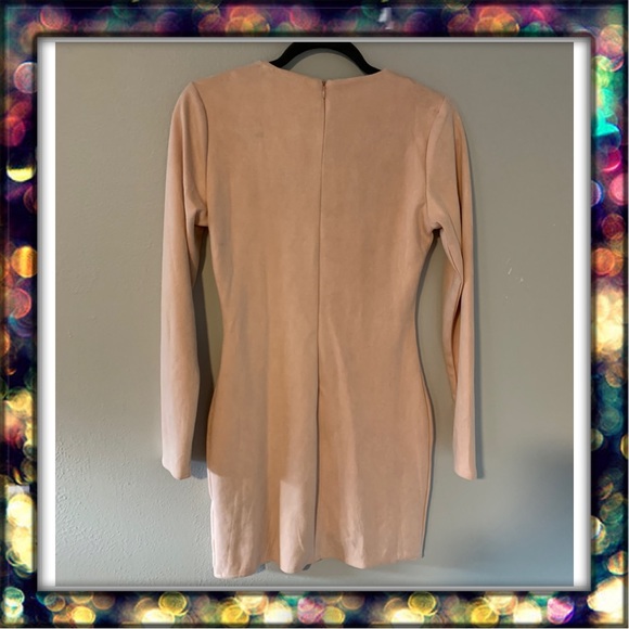 {Missguided}Carli Bibel Suede Eyelet Bodycon dress - Picture 8 of 15